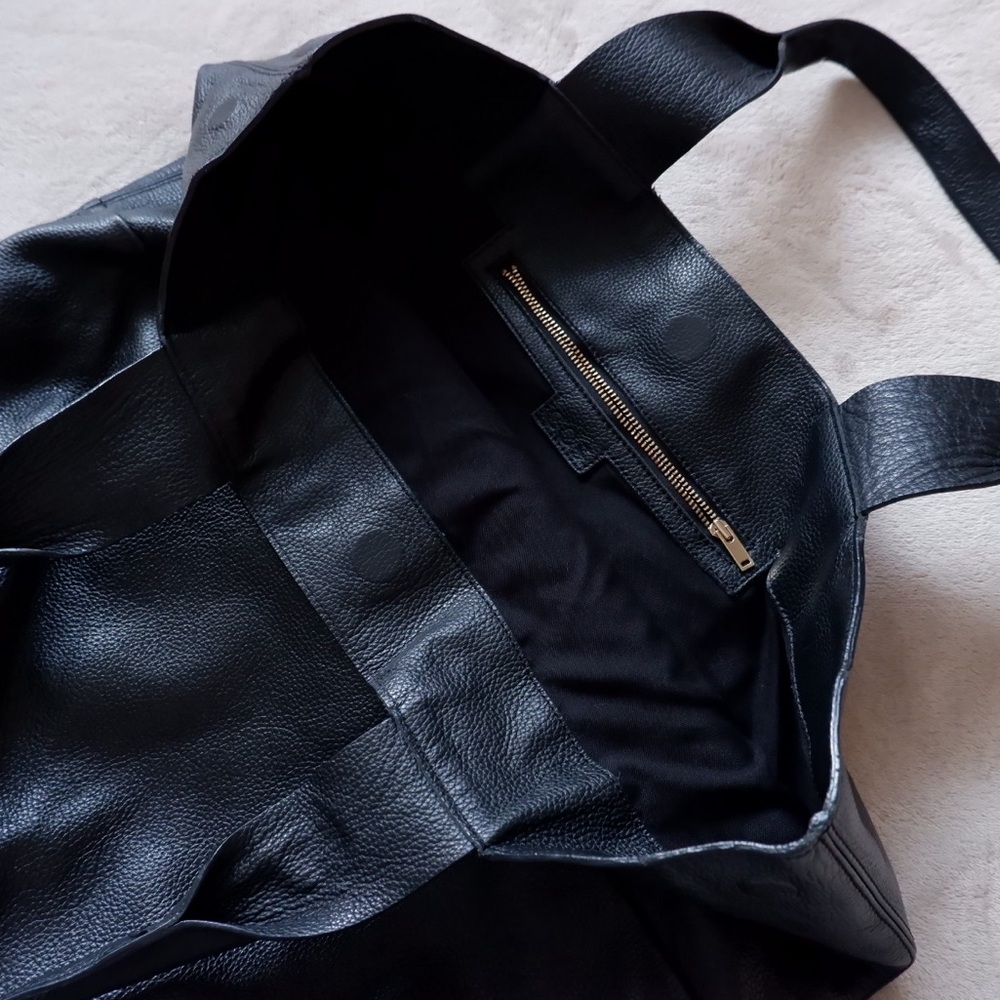 SOLD- COS Large Grained Leather Bag - Picture 8 of 11